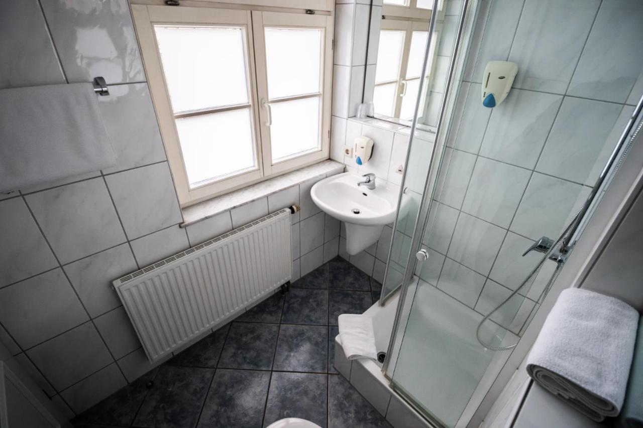 Hotel Gasthof Roessle Вайнгартен Екстериор снимка