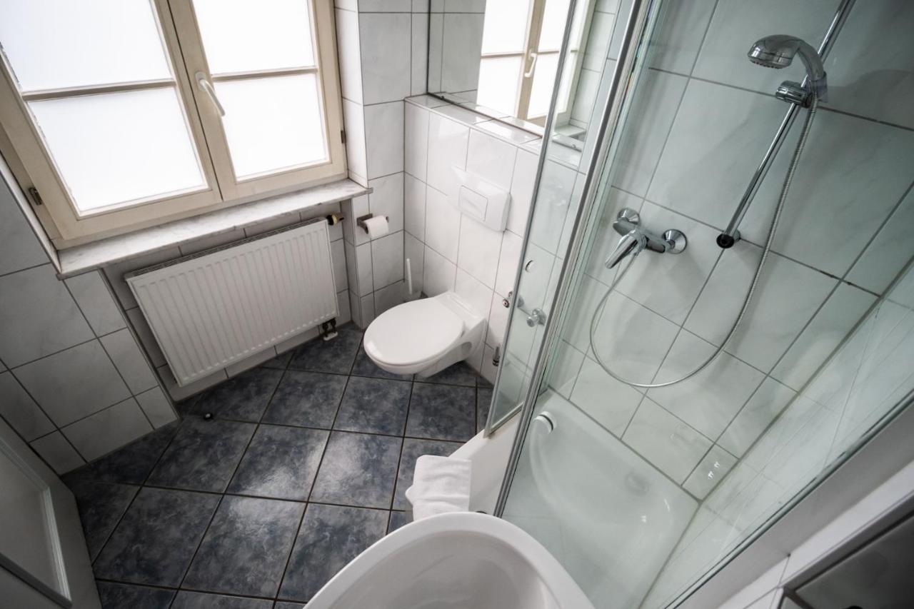 Hotel Gasthof Roessle Вайнгартен Екстериор снимка