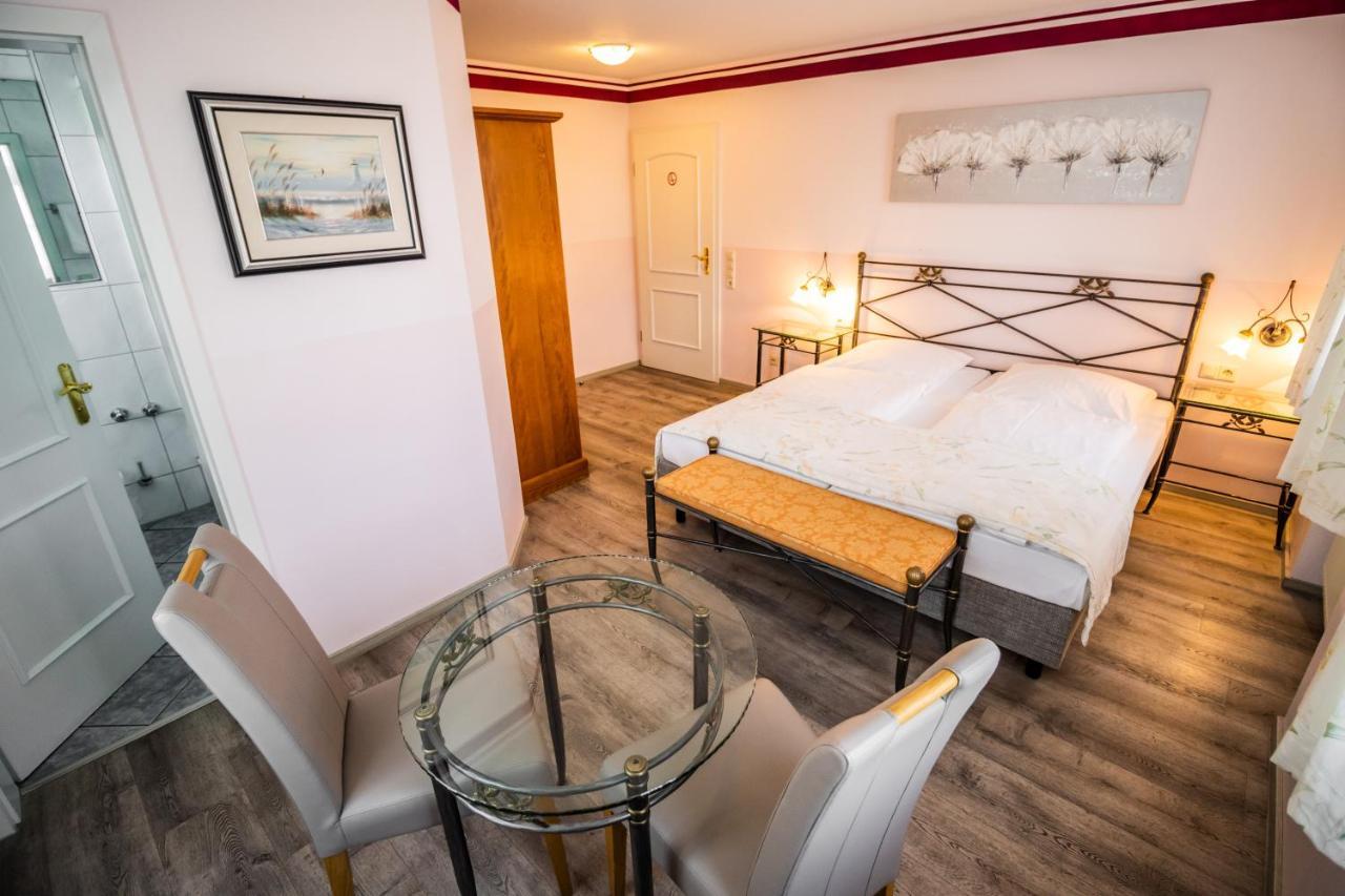 Hotel Gasthof Roessle Вайнгартен Екстериор снимка
