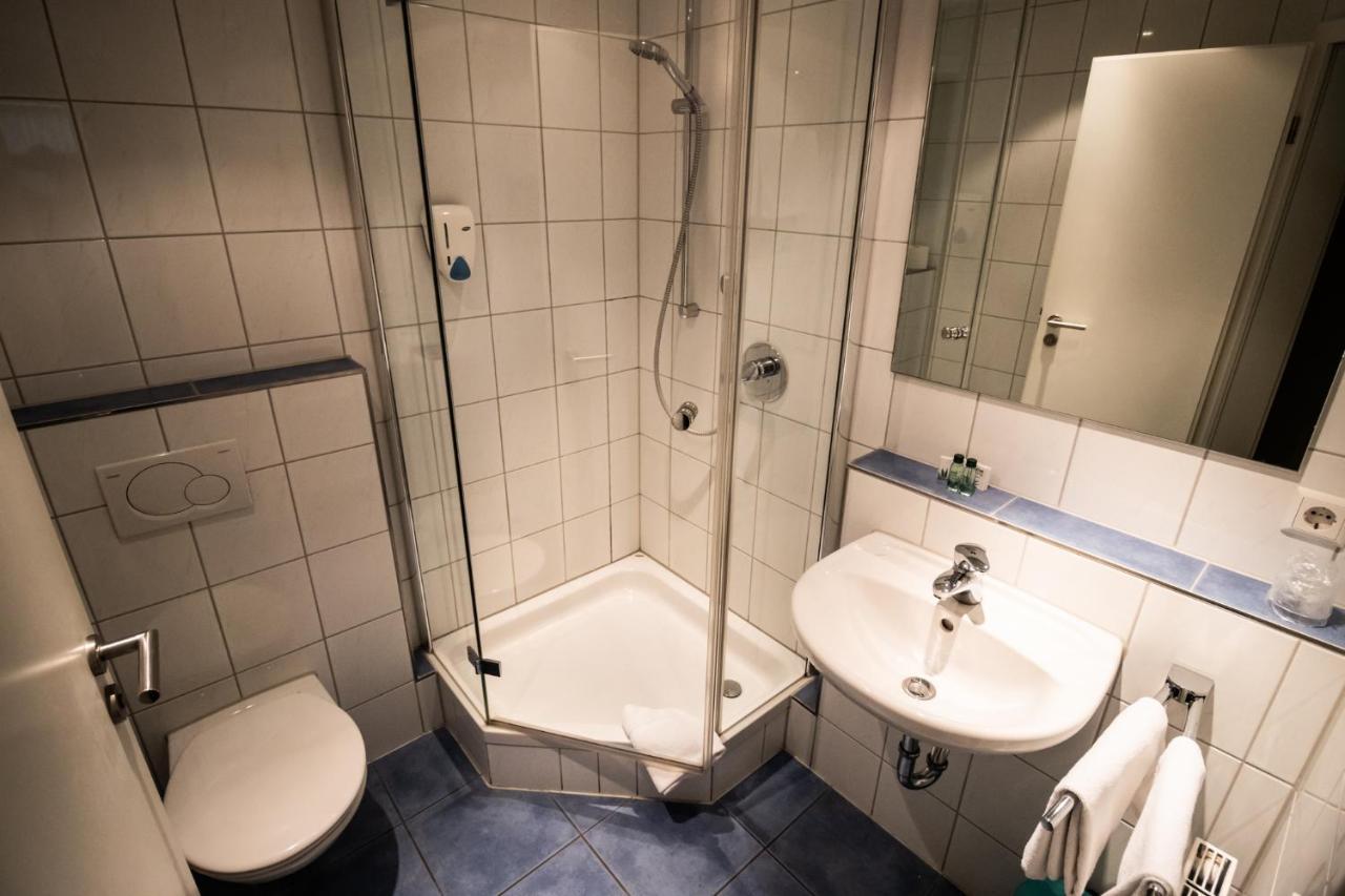 Hotel Gasthof Roessle Вайнгартен Екстериор снимка